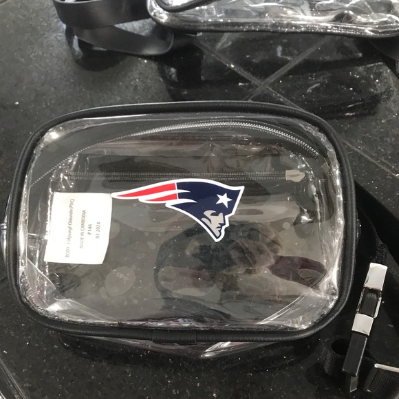 New England Patriots stadium backpack and fanny pack - Picture 3 of 9